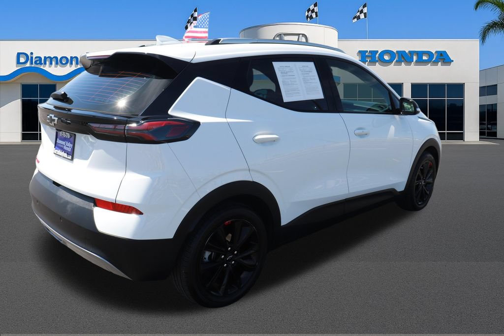 Used 2023 Chevrolet Bolt EUV LT w/ Convenience Package FWD image 7