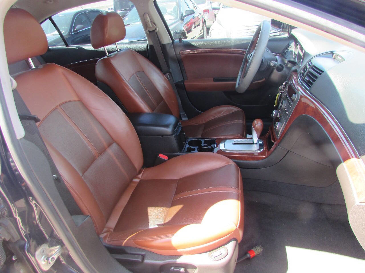 Used 2008 Saturn Aura XR w/ Premium Trim Package image 13