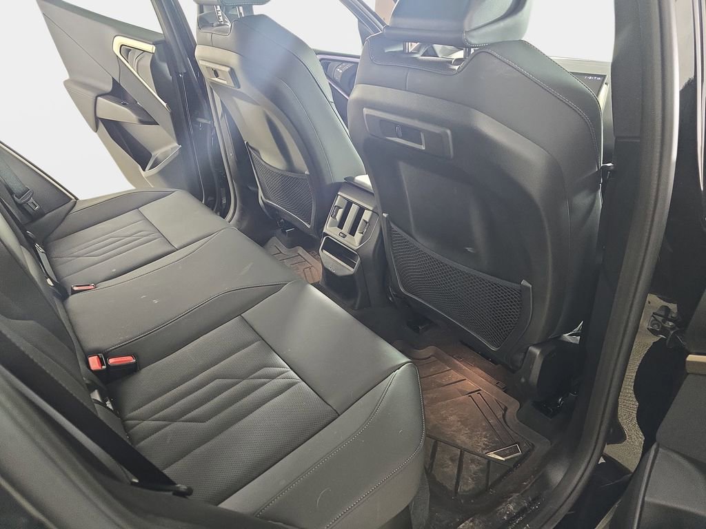 Used 2025 BMW X3 xDrive30i w/ Convenience Package AWD/4WD image 12