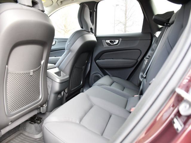 New 2026 Volvo XC60 B5 Plus w/ Protection Package Premier AWD/4WD image 17