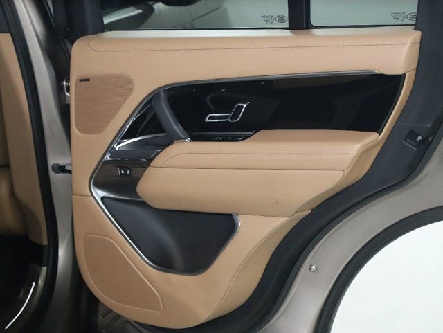 Used 2023 Land Rover Range Rover SE image 35