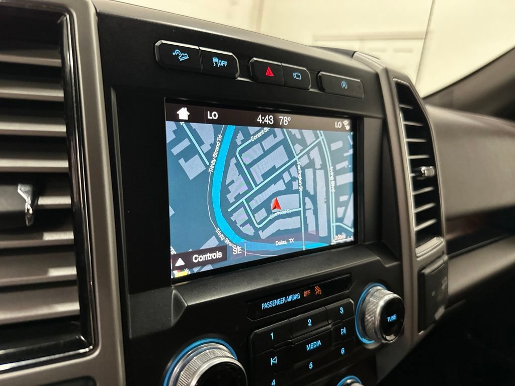 Used 2018 Ford F150 King Ranch w/ Equipment Group 601A Luxury AWD/4WD image 47