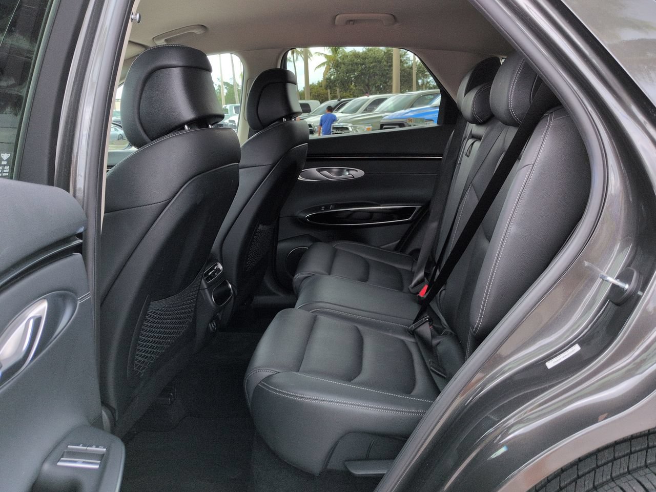 Used 2025 Genesis GV70 2.5T AWD/4WD image 15