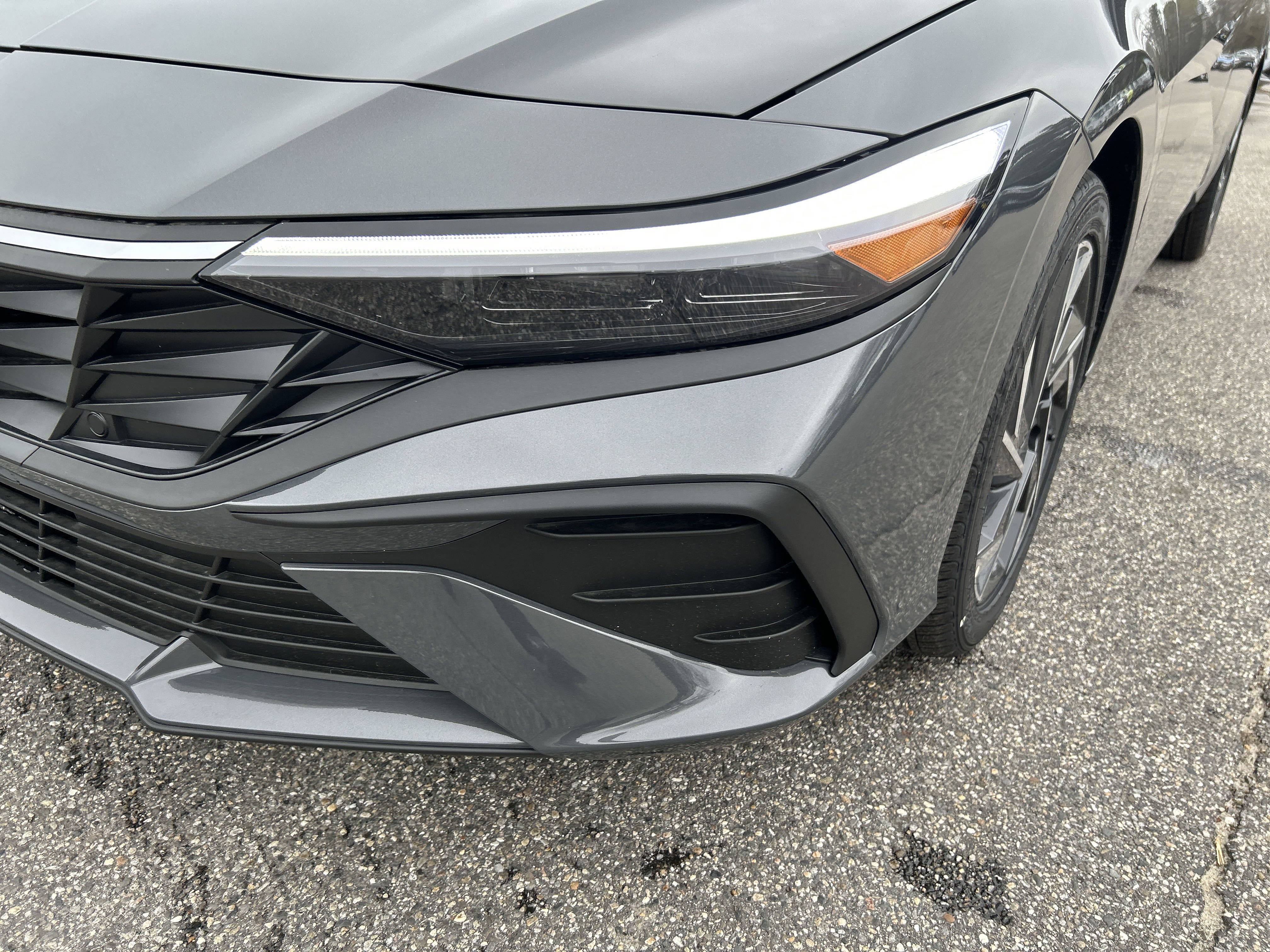 Used 2025 Hyundai Elantra Sport image 9