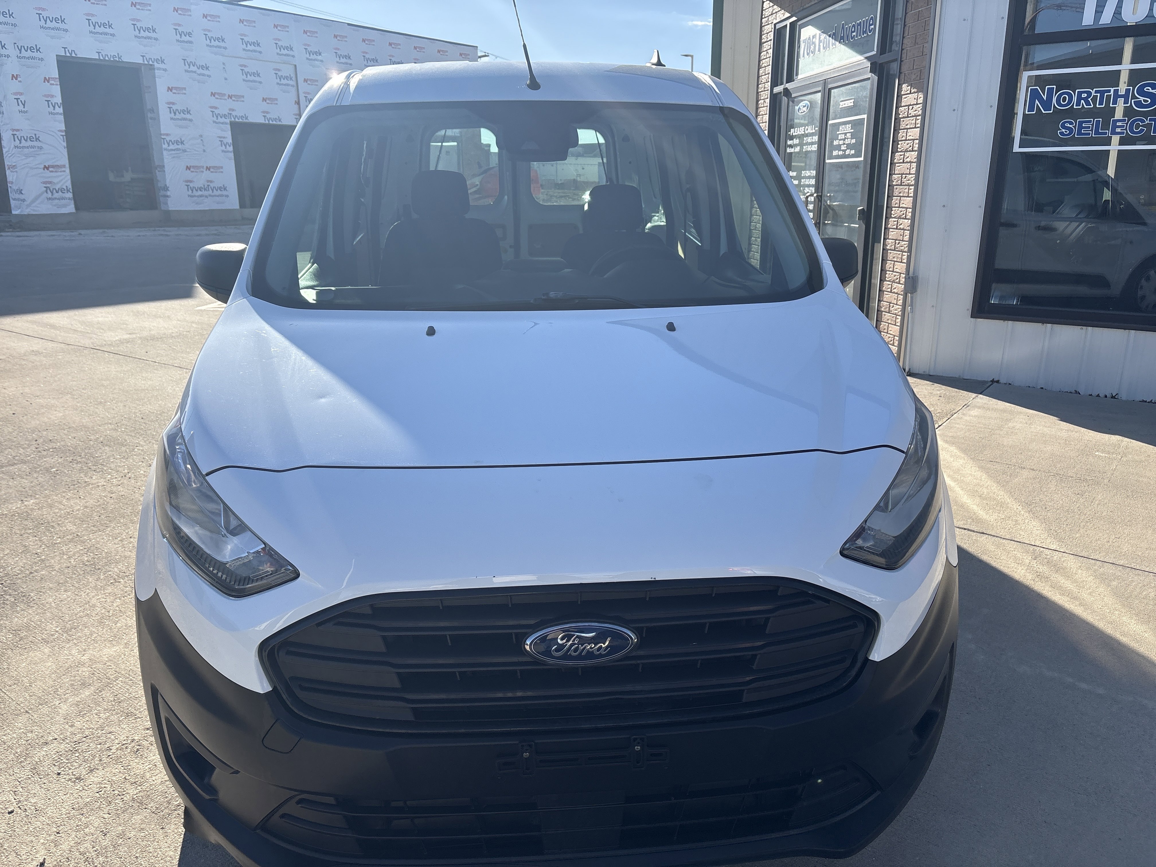 Used 2020 Ford Transit Connect XL image 3