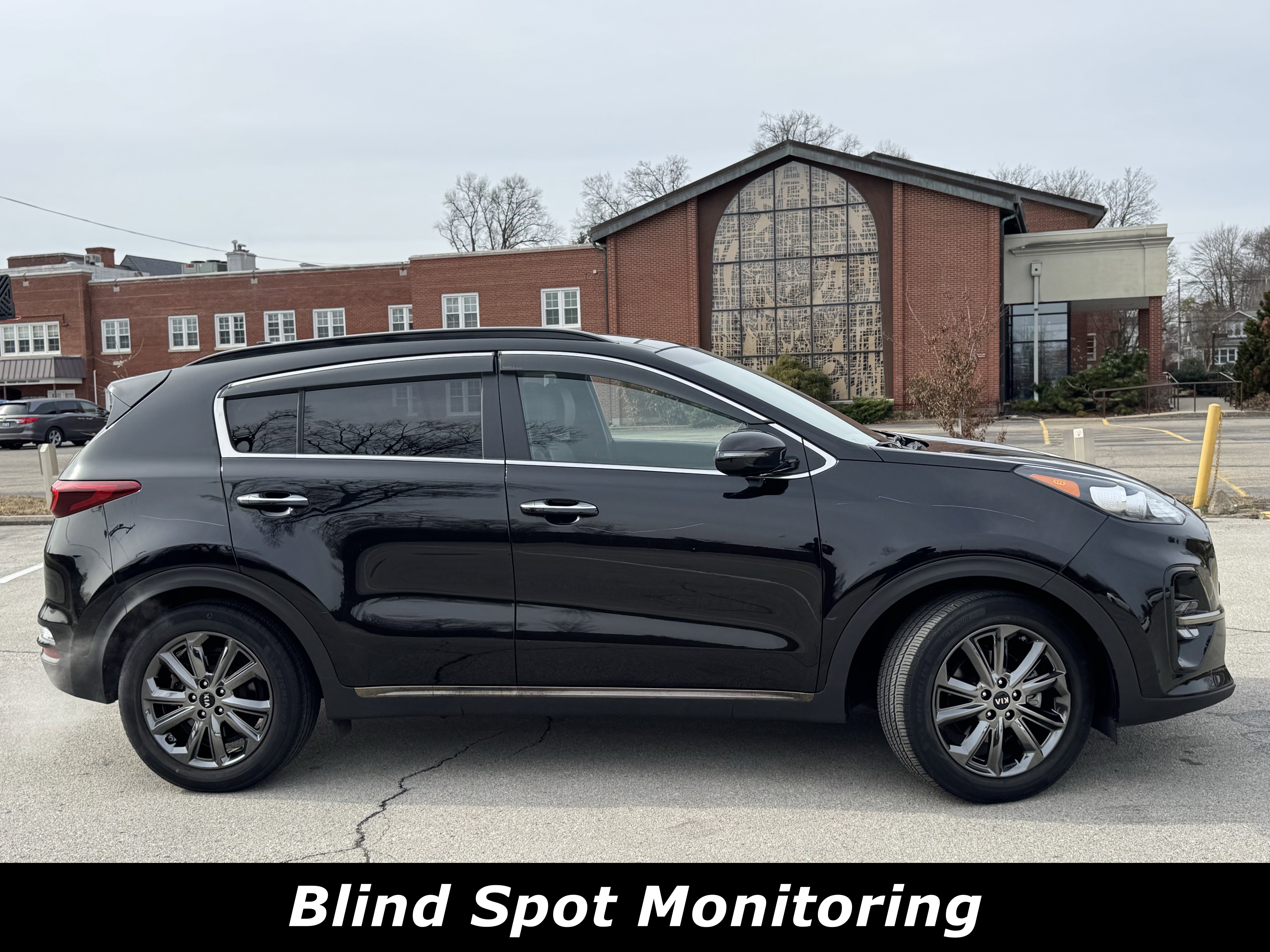 Used 2020 Kia Sportage S w/ S Premium Package image 2