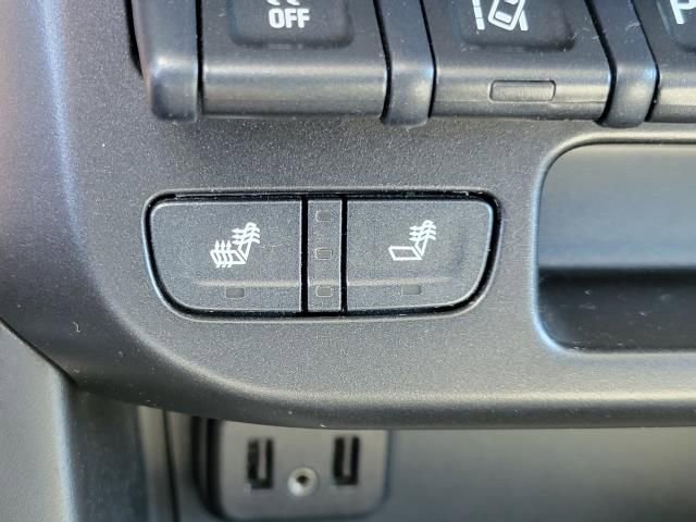 Used 2021 Chevrolet Colorado Z71 w/ Safety Package AWD/4WD image 31