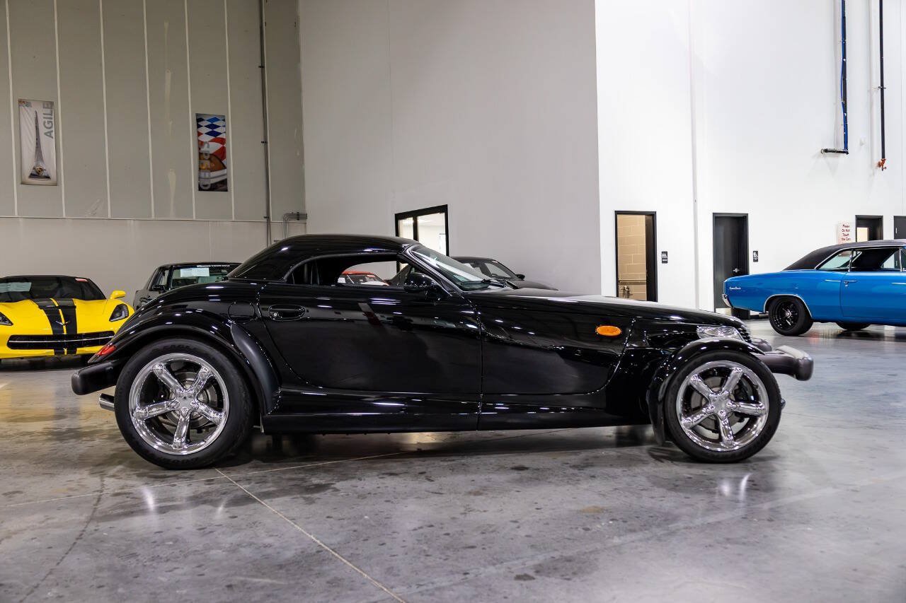 Used 1999 Plymouth Prowler RWD image 31