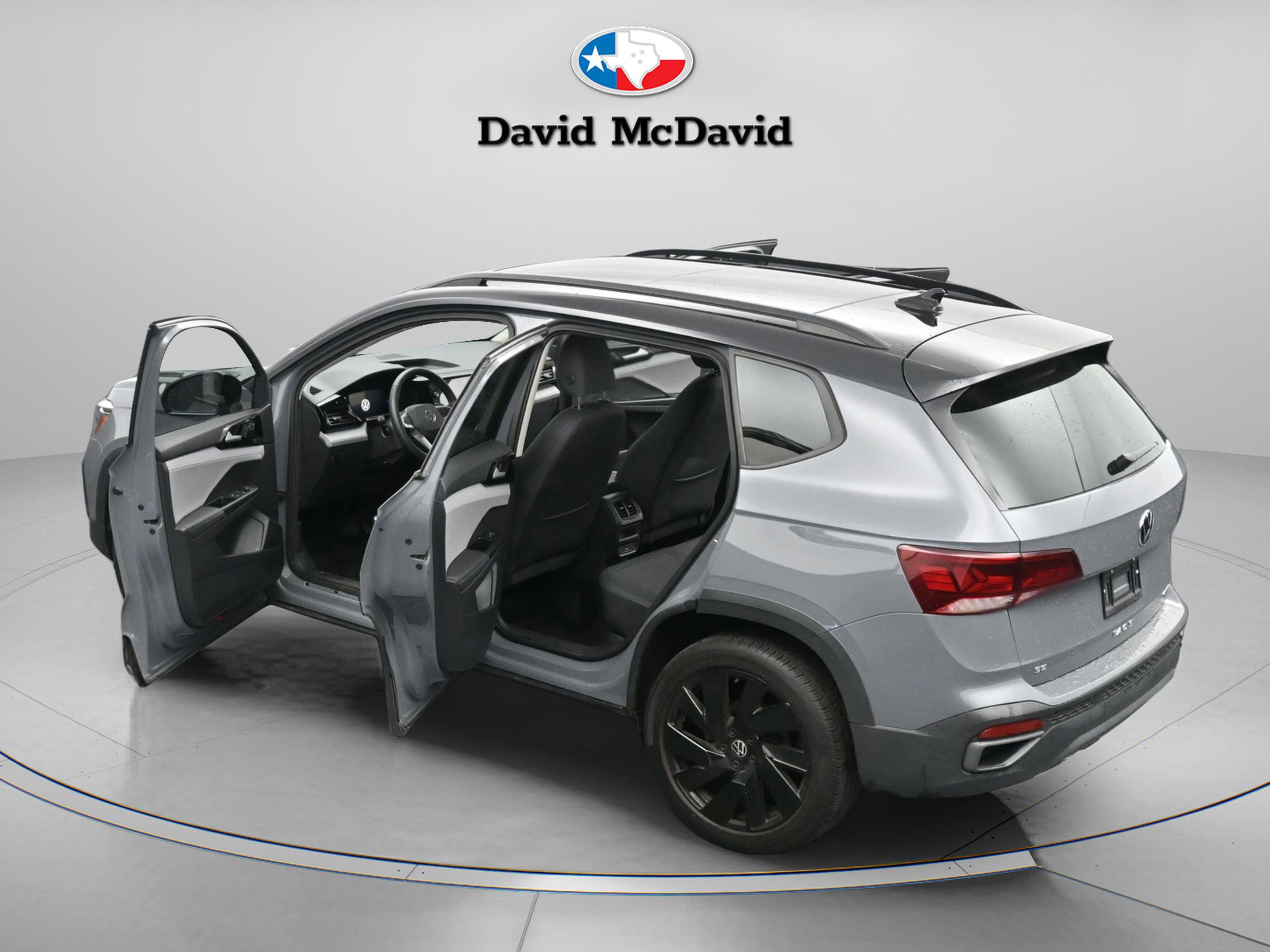 Used 2024 Volkswagen Taos SE image 10