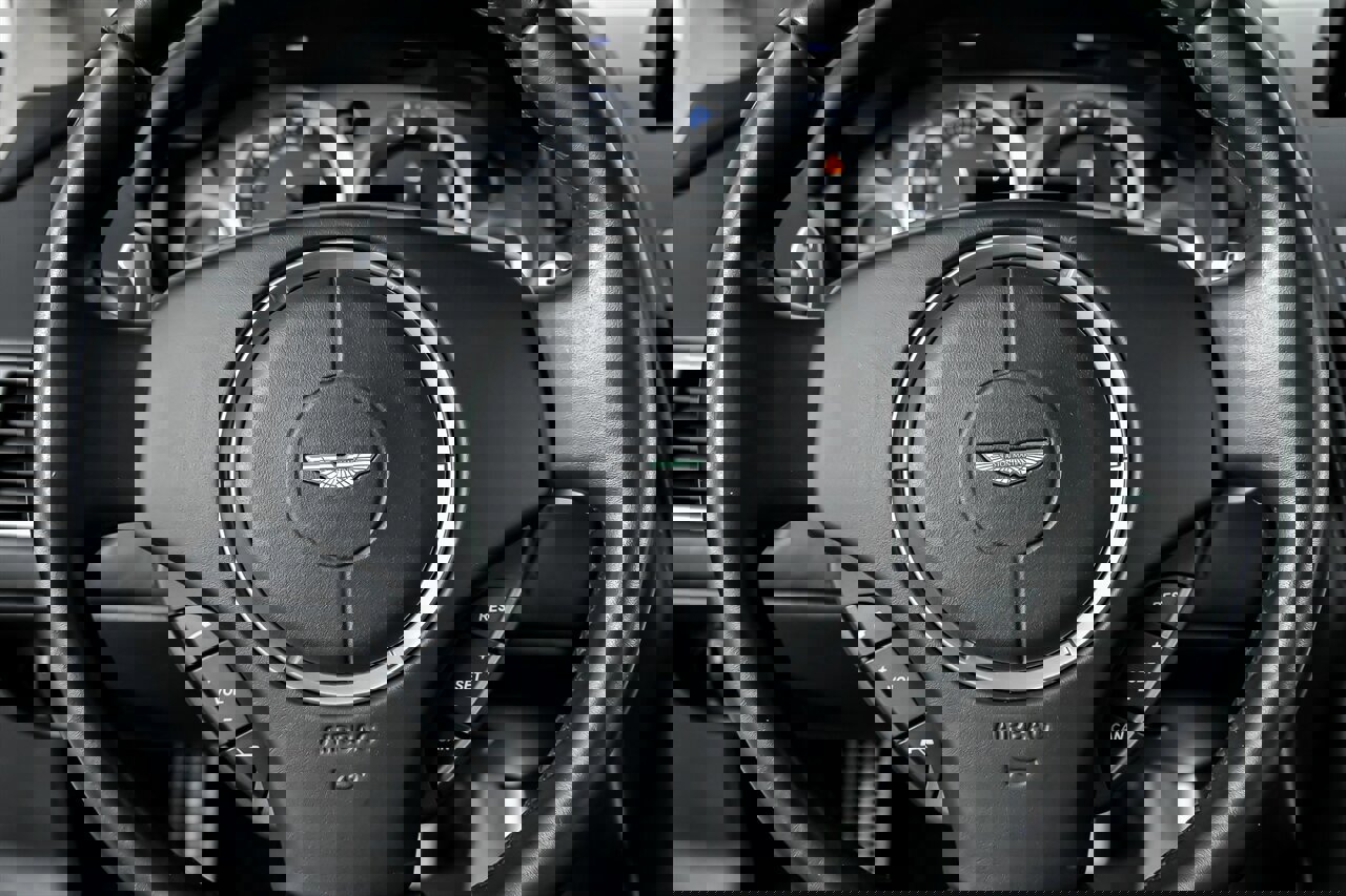 Used 2012 Aston Martin Virage Volante image 31