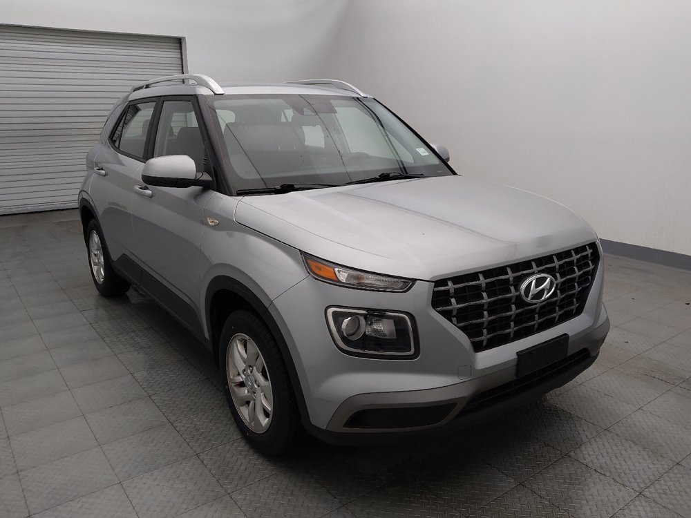 Used 2020 Hyundai Venue SEL image 13