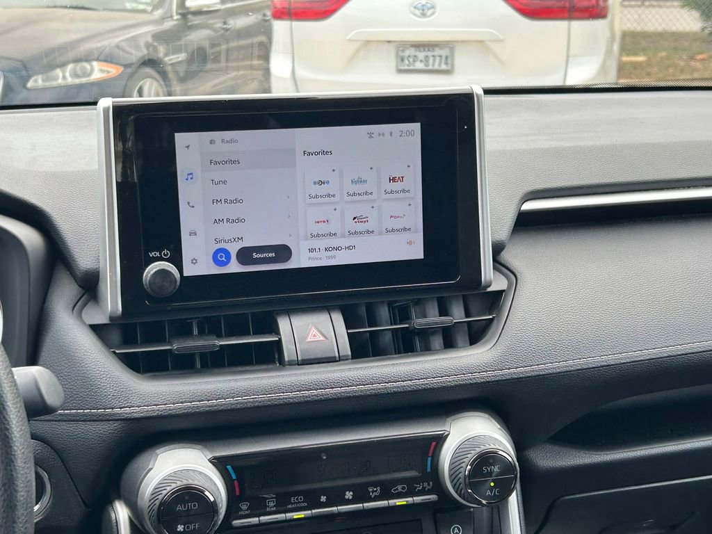 Certified 2025 Toyota RAV4 XLE FWD image 19