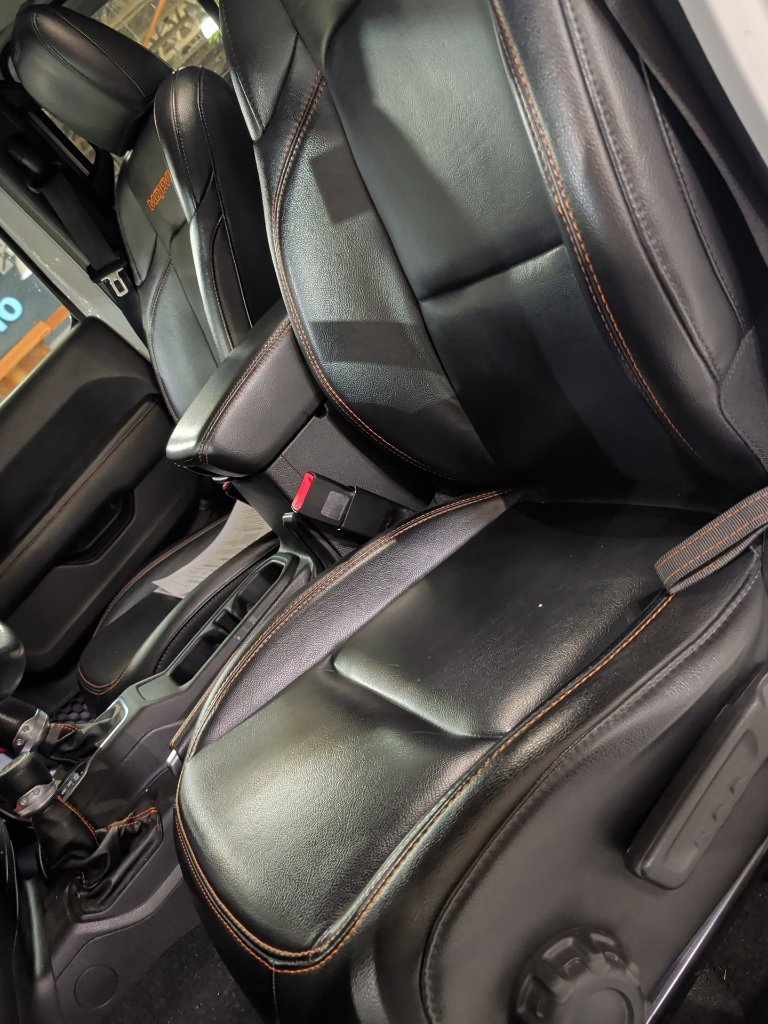 Used 2020 Jeep Gladiator Mojave AWD/4WD image 6