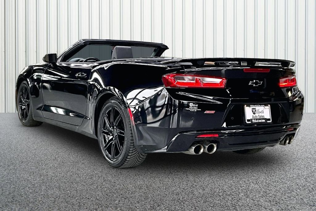 Used 2018 Chevrolet Camaro SS RWD image 4