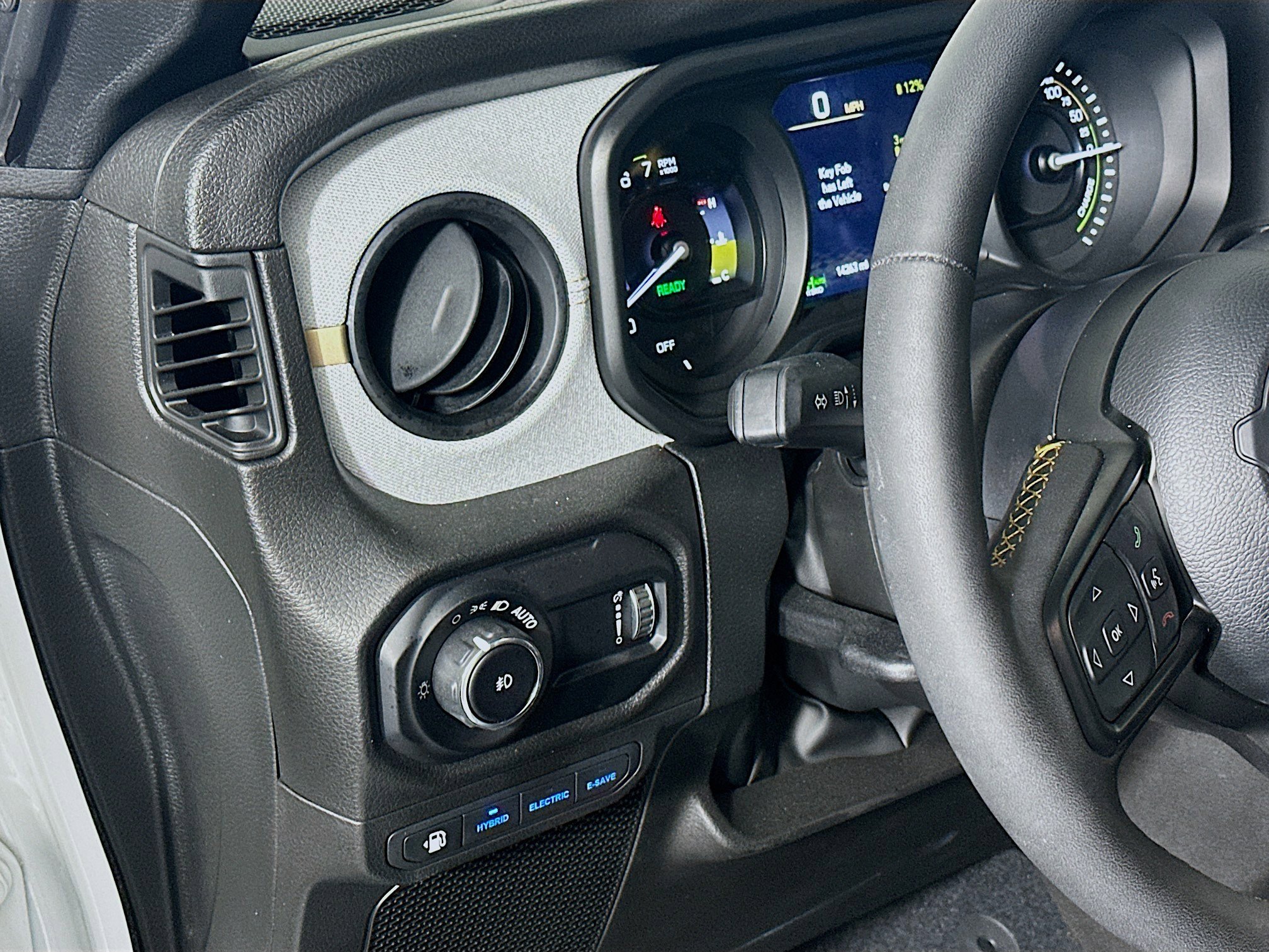 Used 2024 Jeep Wrangler Unlimited w/ Convenience Group AWD/4WD image 16