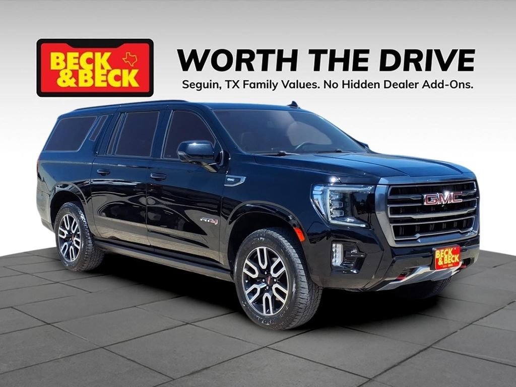 Used 2023 GMC Yukon XL AT4 w/ AT4 Premium Plus Package AWD/4WD image 3