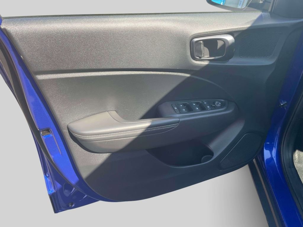 Certified 2023 Hyundai Venue Limited image 16