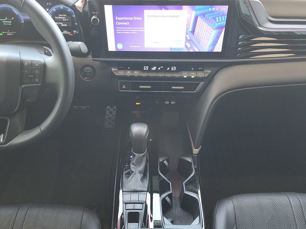 Used 2025 Toyota Camry XSE image 35