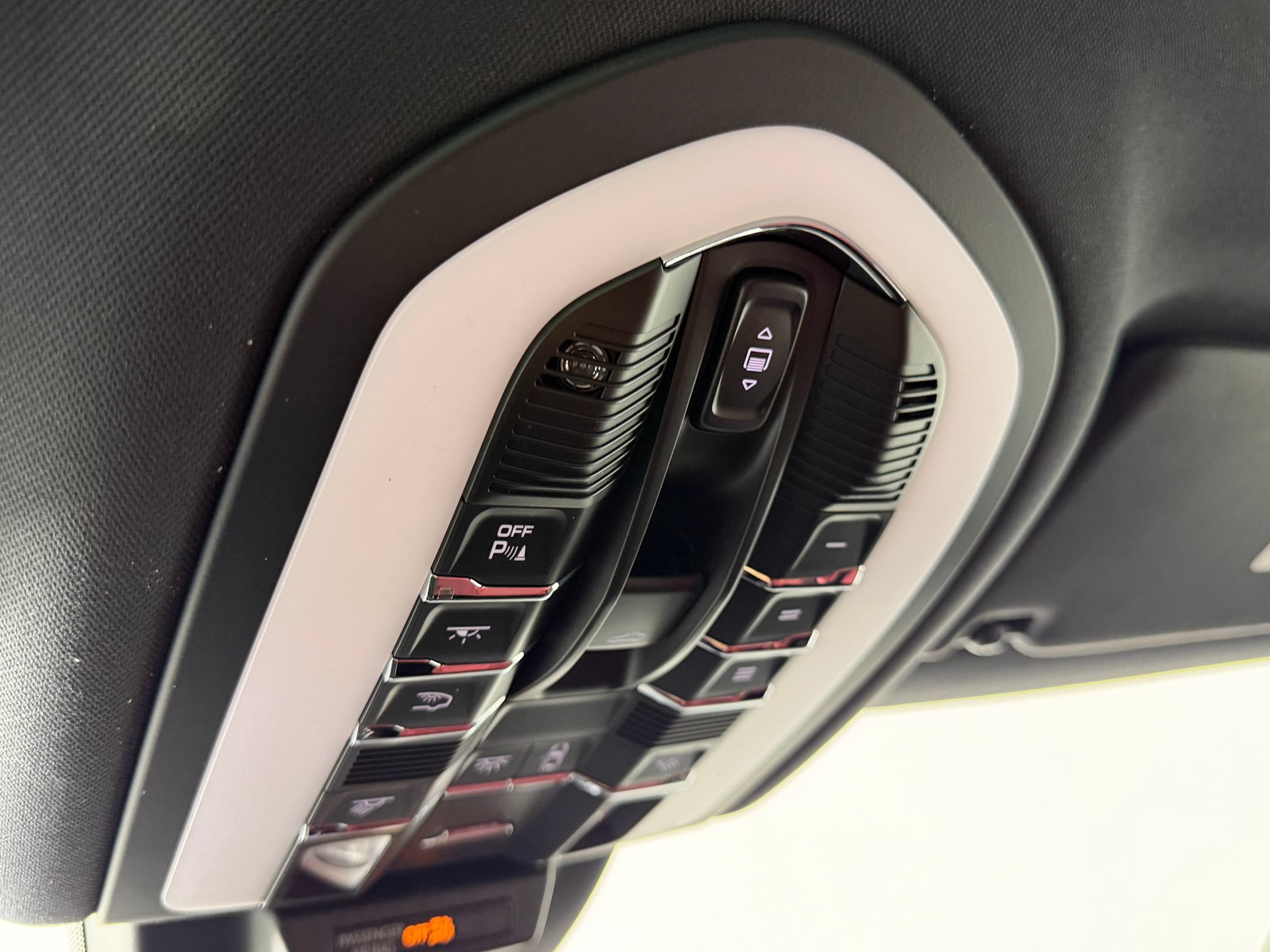 New 2026 Porsche Macan AWD/4WD image 19