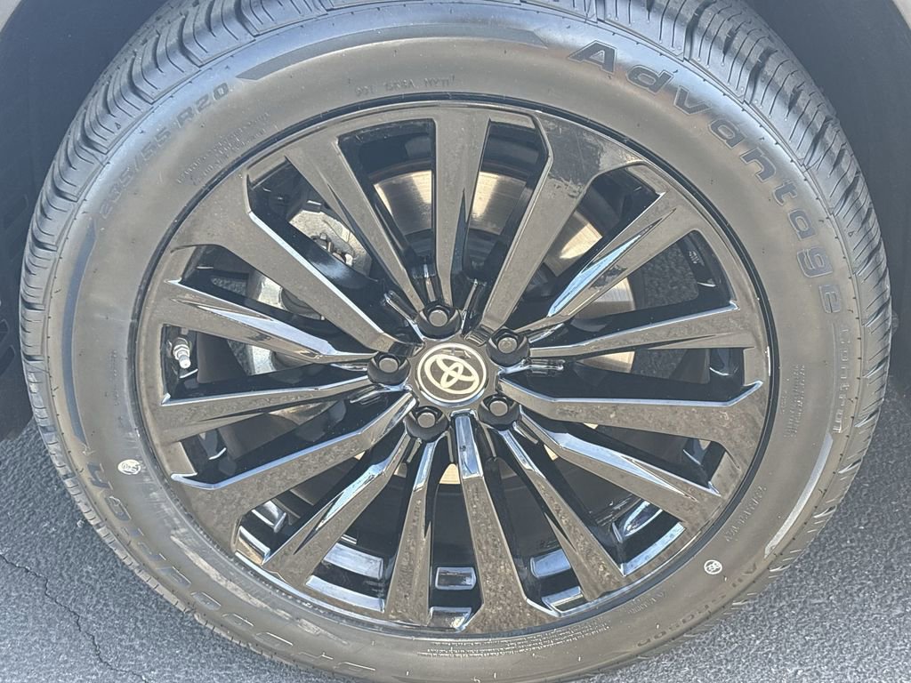 Used 2023 Toyota Highlander XSE image 34