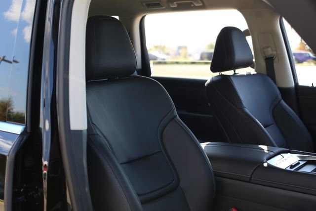 New 2026 Nissan Armada SV image 22