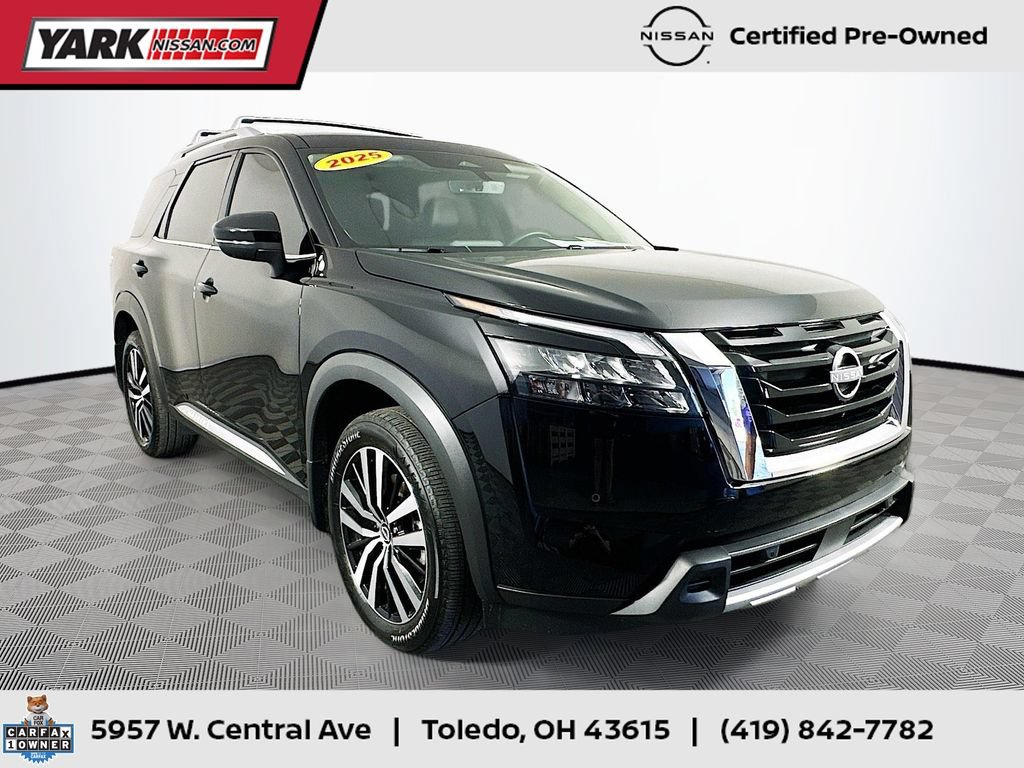 Certified 2025 Nissan Pathfinder Platinum AWD/4WD image 1