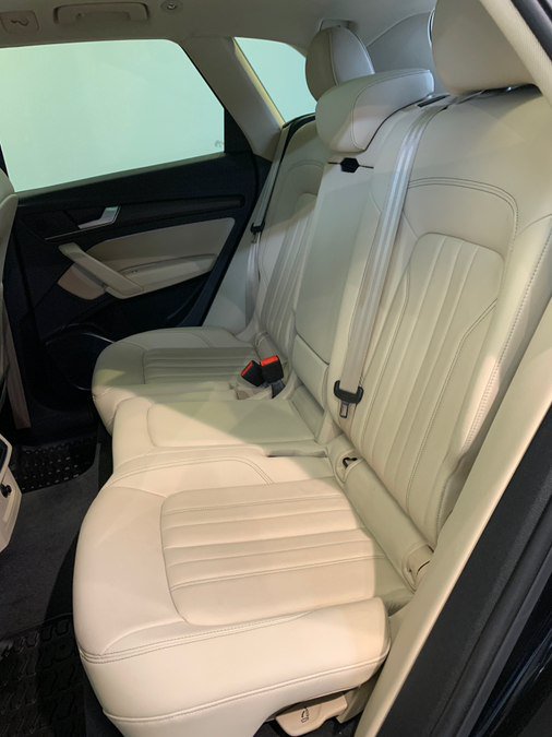 Used 2023 Audi Q5 2.0T Premium w/ Convenience Package AWD/4WD image 43