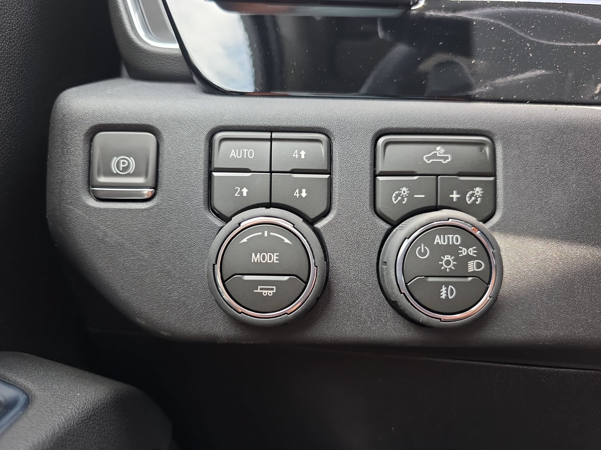 New 2026 Chevrolet Silverado 1500 RST w/ Convenience Package II AWD/4WD image 24