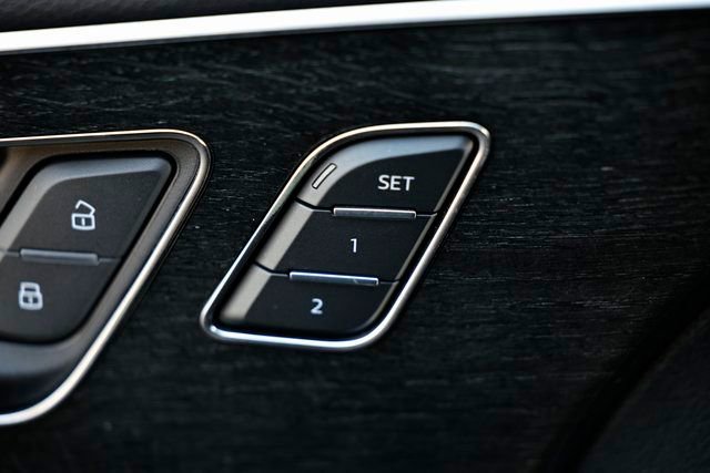 Used 2025 Audi Q7 3.0T Premium w/ Convenience Package image 17