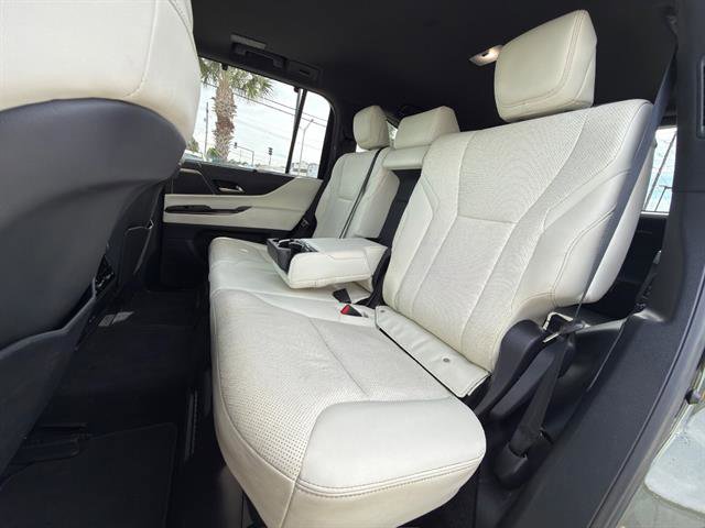 Used 2022 Lexus LX 600 4WD w/ Accessory Package (P3) image 11