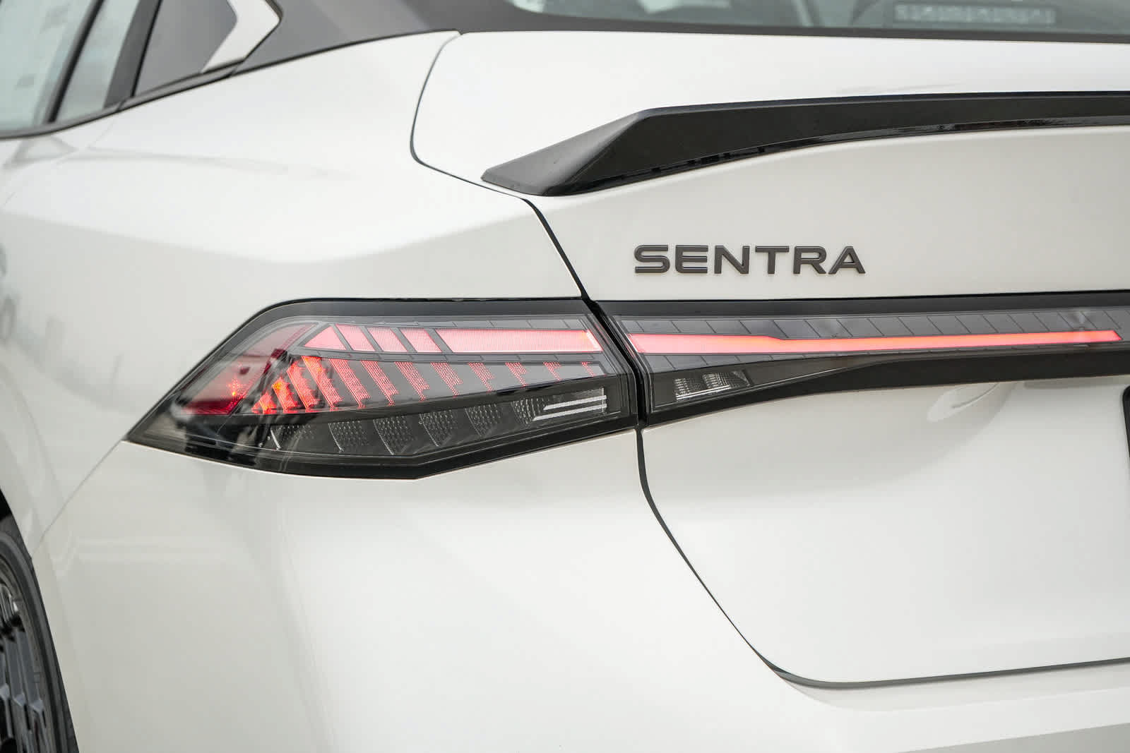New 2027 Nissan Sentra SR FWD image 9