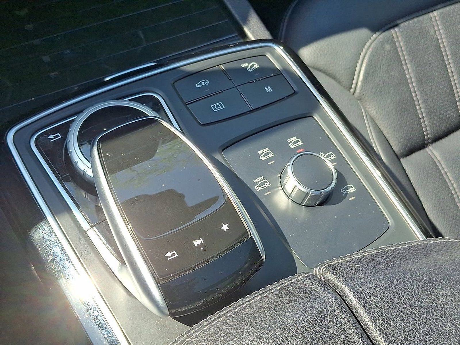 Used 2019 Mercedes-Benz GLS 450 4MATIC image 27