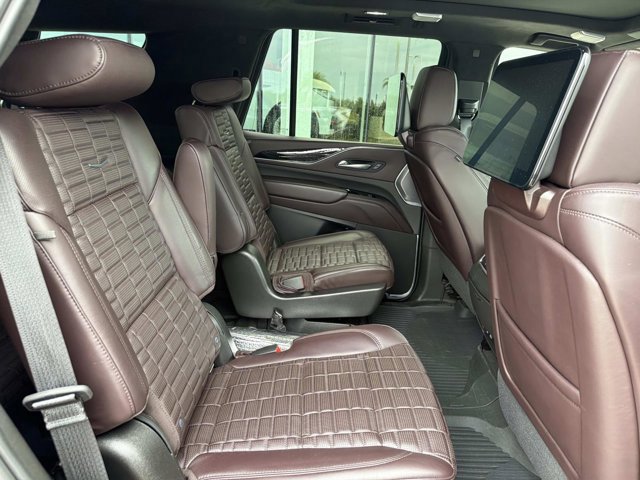 Used 2021 Cadillac Escalade Sport Platinum AWD/4WD image 22