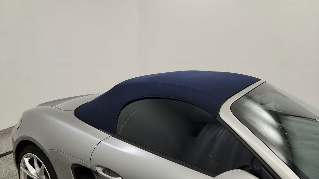 Used 2017 Porsche 718 Boxster S RWD image 15
