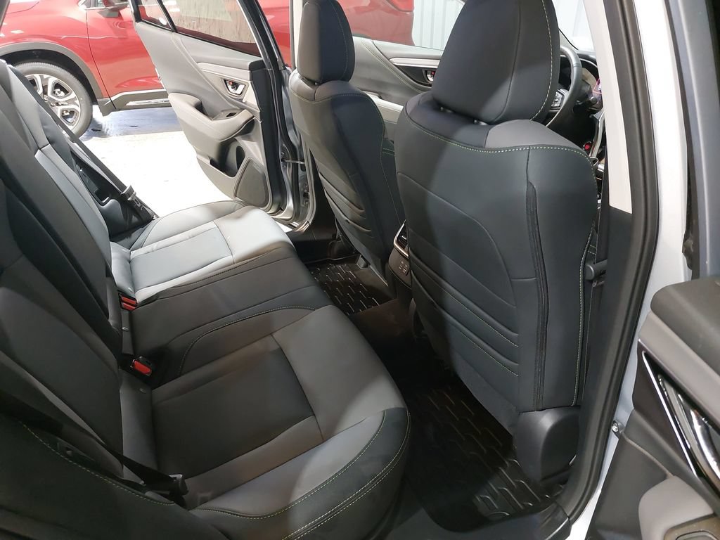 Certified 2024 Subaru Outback Onyx Edition AWD/4WD image 11