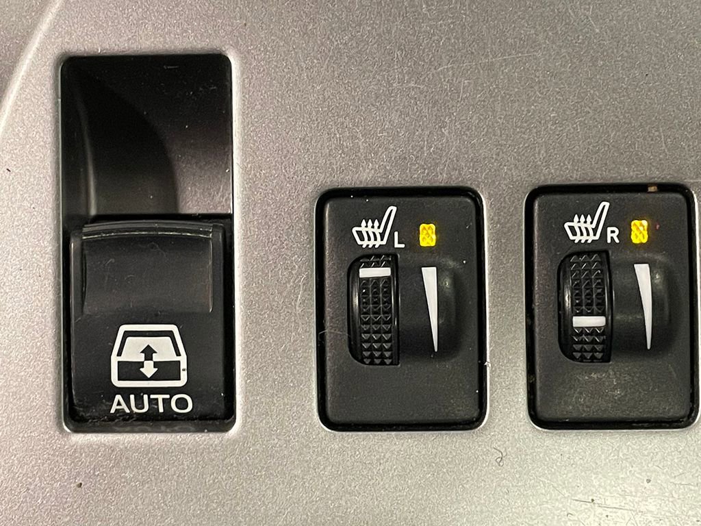 Used 2022 Toyota 4Runner SR5 Premium w/ Moonroof Package AWD/4WD image 33