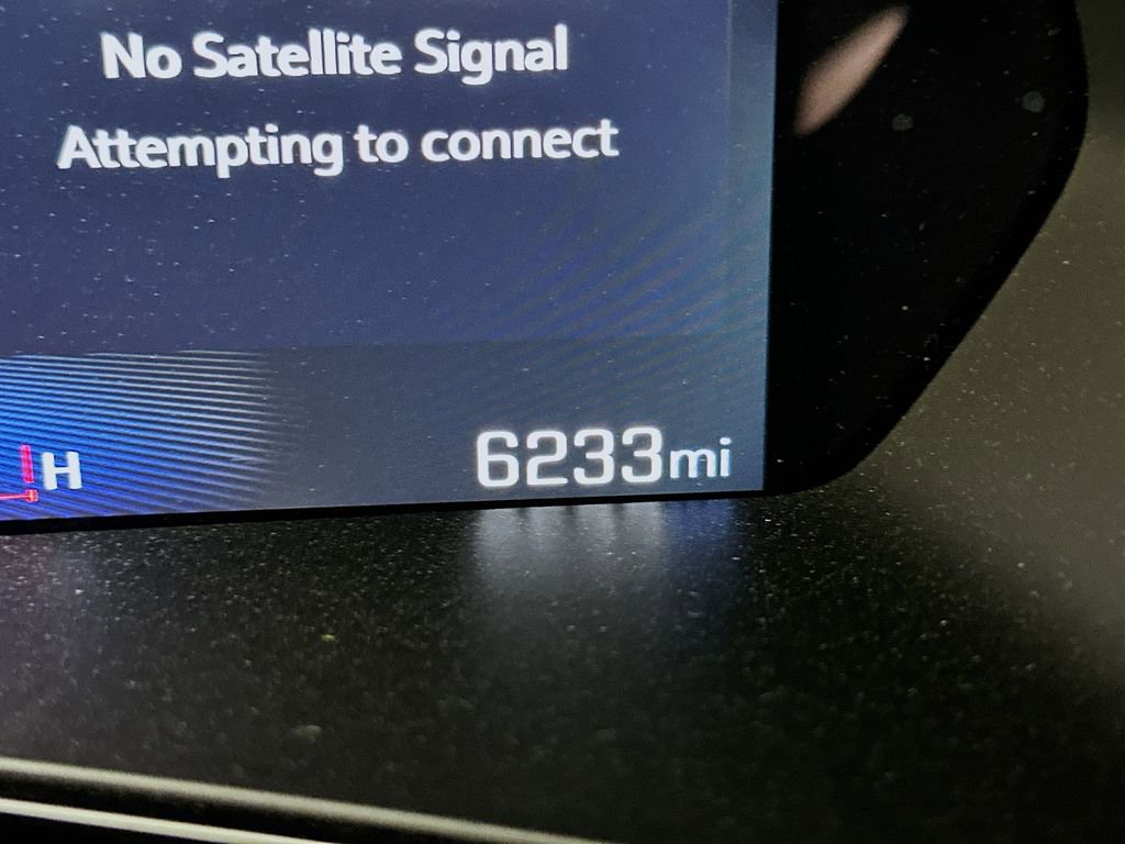 Used 2025 Chevrolet Colorado Z71 w/ Z71 Convenience Package 2 image 36