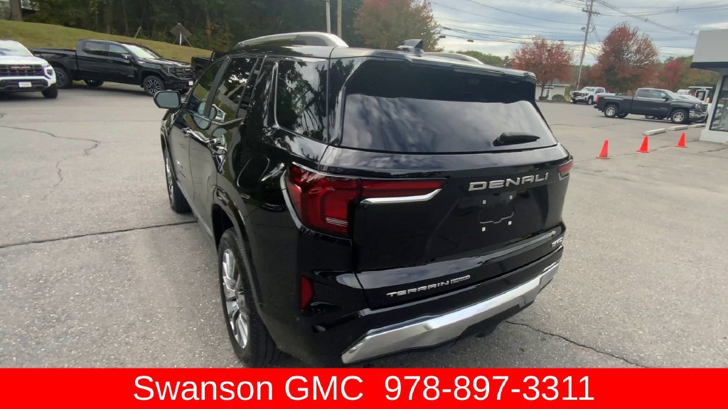 Certified 2026 GMC Terrain Denali w/ LPO, Floor Liner Package AWD/4WD image 8