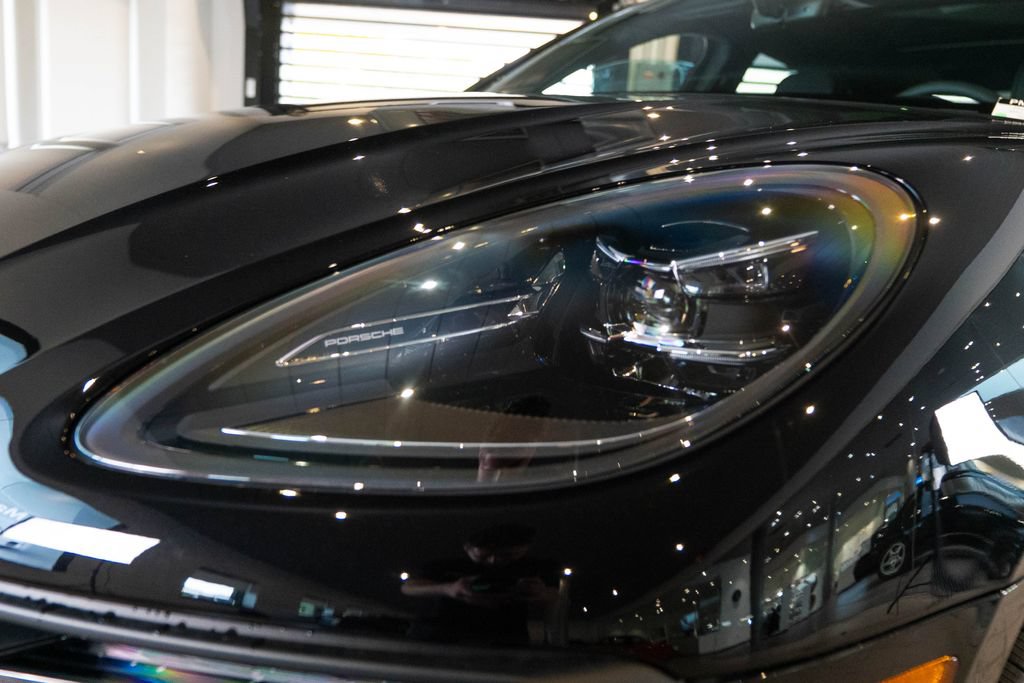 New 2026 Porsche Macan S AWD/4WD image 14