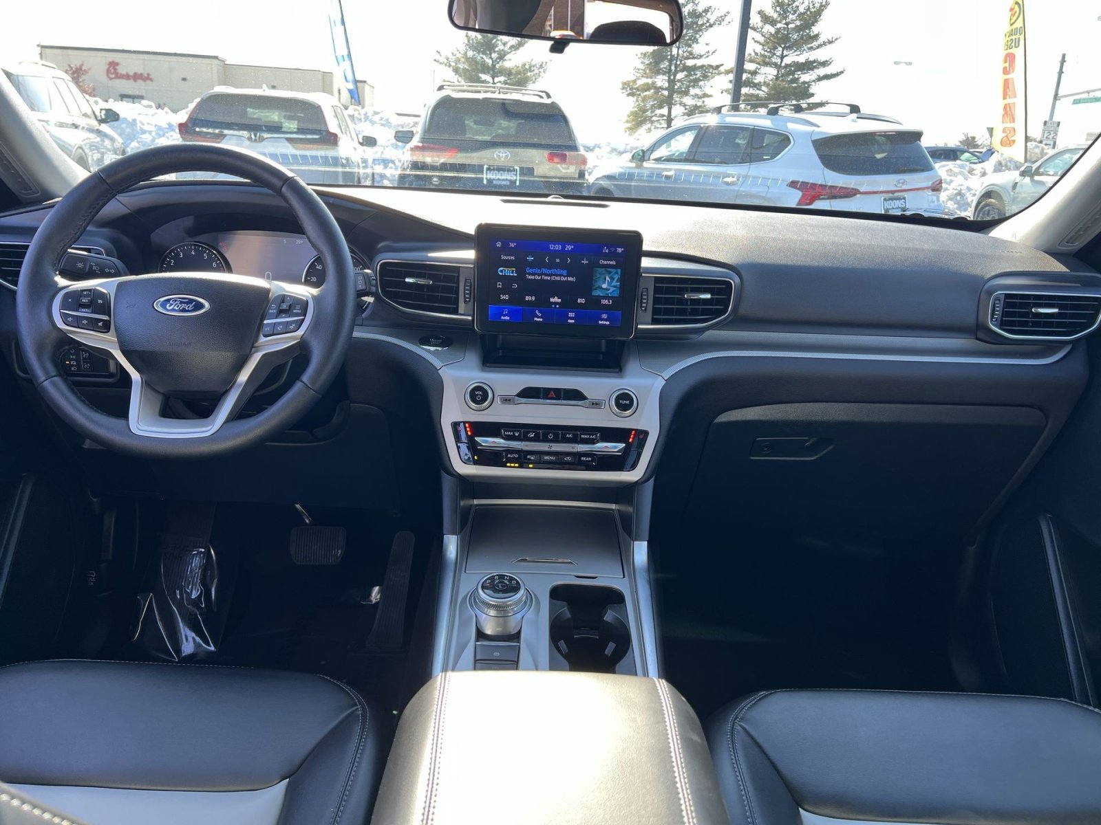 Used 2024 Ford Explorer XLT w/ Equipment Group 202A image 22