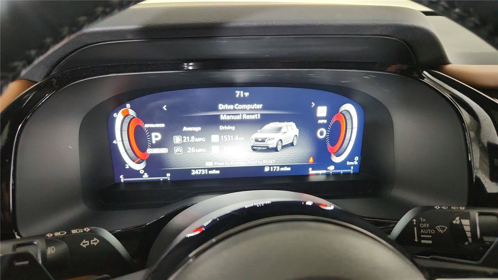 Used 2024 Nissan Pathfinder Platinum FWD image 26