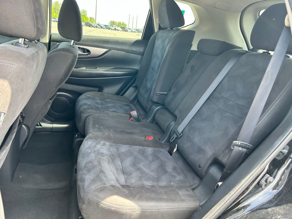 Used 2015 Nissan Rogue SV AWD/4WD image 15
