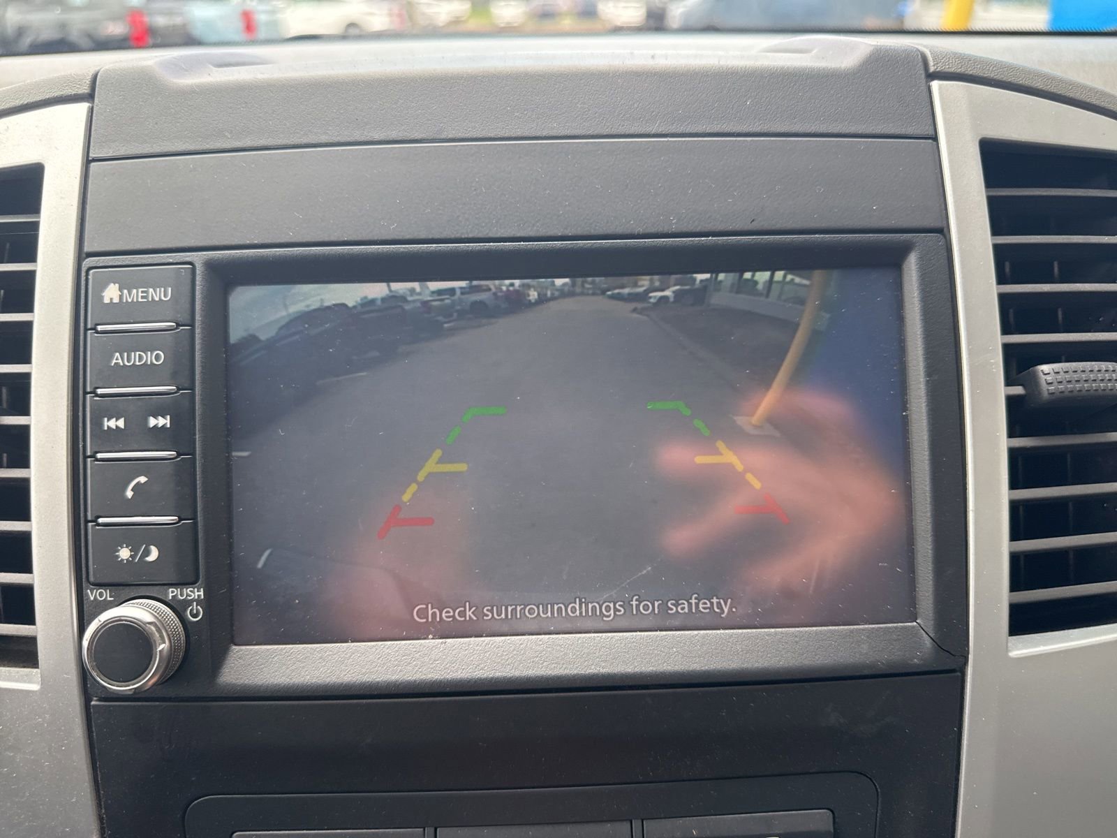 Used 2019 Nissan Frontier SV image 21