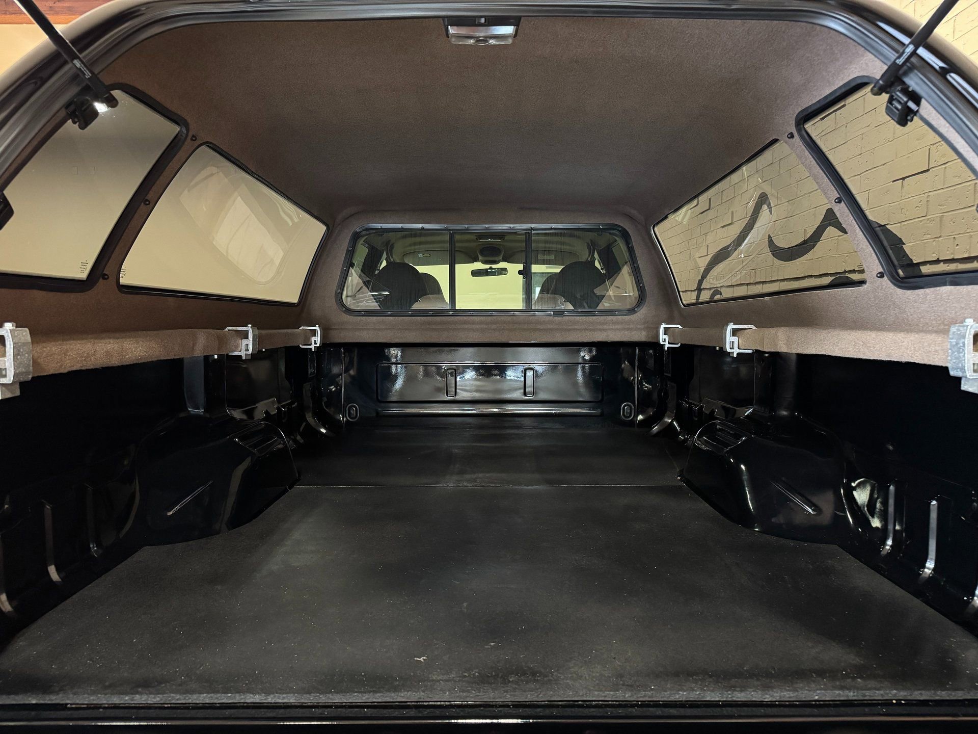 Used 2001 Ford F350 Lariat image 8