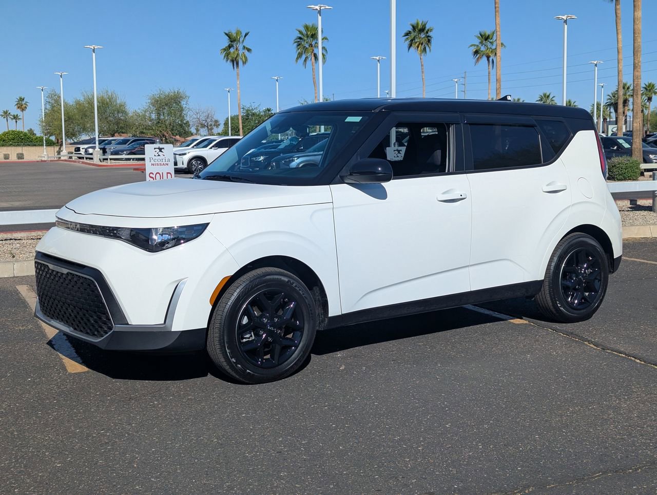 Used 2025 Kia Soul S FWD image 2