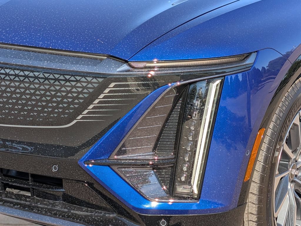 New 2026 Cadillac Lyriq Sport AWD/4WD image 7