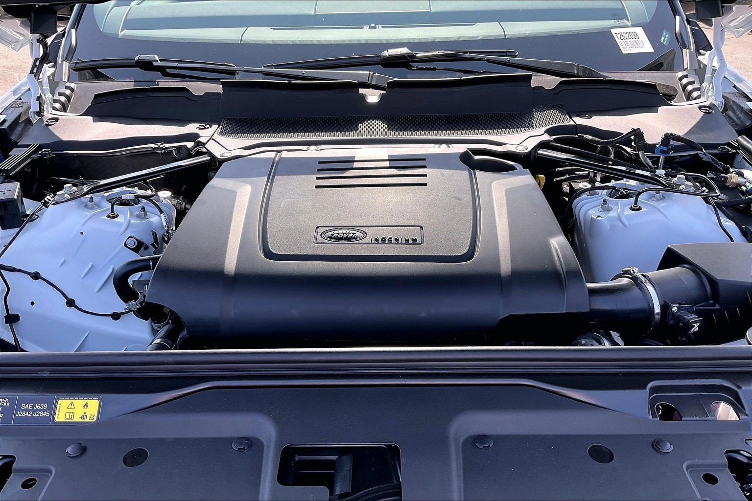 New 2026 Land Rover Discovery S image 15