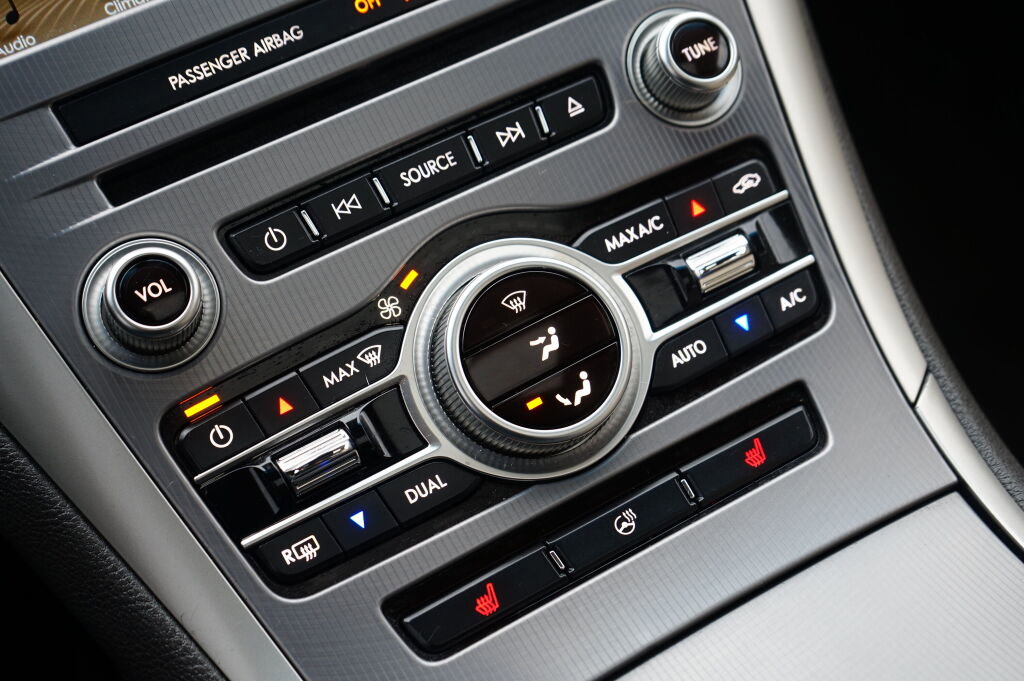 Used 2018 Lincoln MKZ Select w/ Technology Package image 21