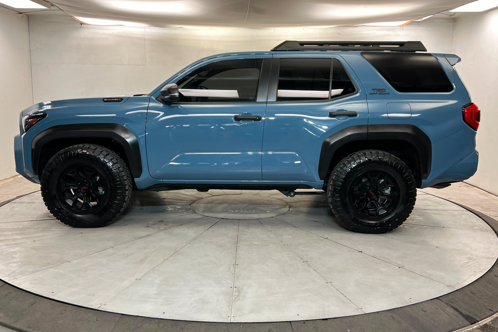 Used 2026 Toyota 4Runner TRD Off-Road Premium AWD/4WD image 2