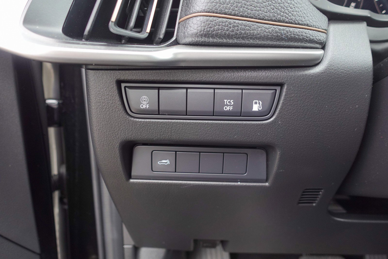 Used 2024 MAZDA CX-90 Plug-In Hybrid w/ Preferred image 12